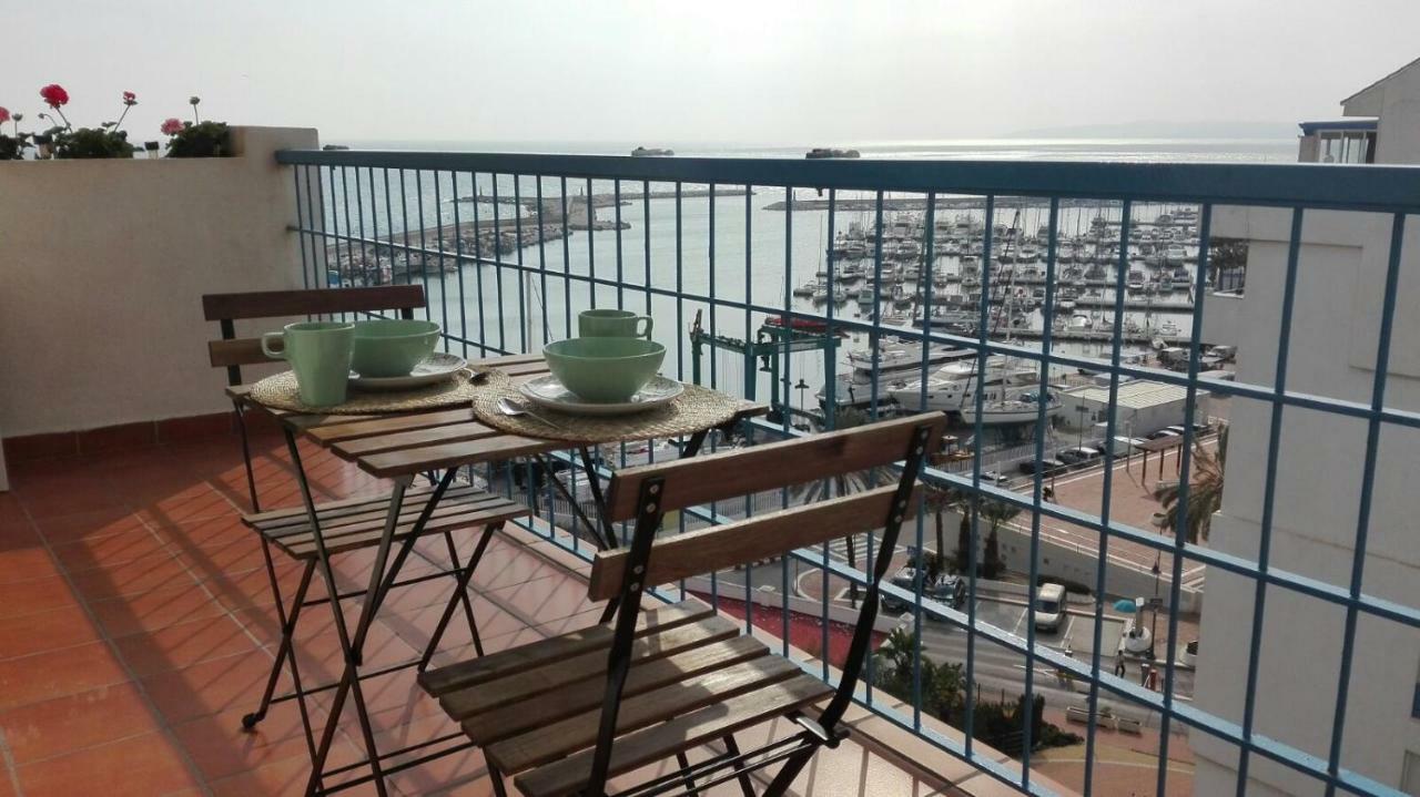 Ferienwohnung Vista Al Faro Estepona Exterior foto